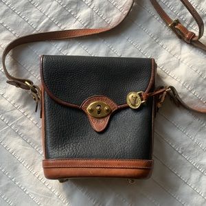 Vintage Dooney & Bourke crossbody